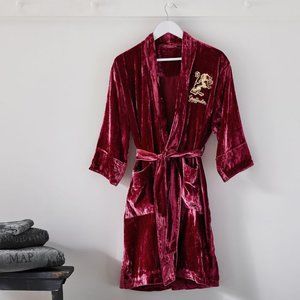 NWOT PB Teen Harry Potter Gryffindor Robe